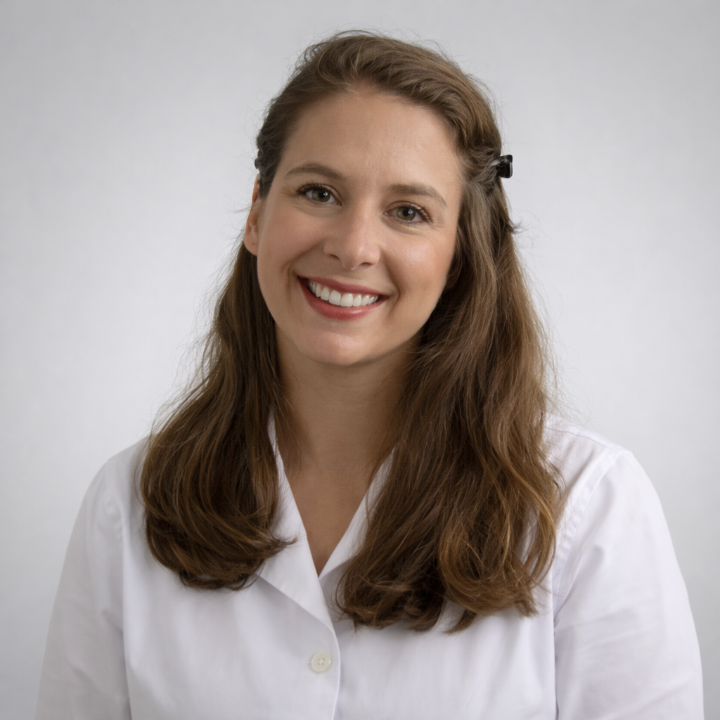 Foto de Dra. Flávia Oliveira Vilela Dos Reis 