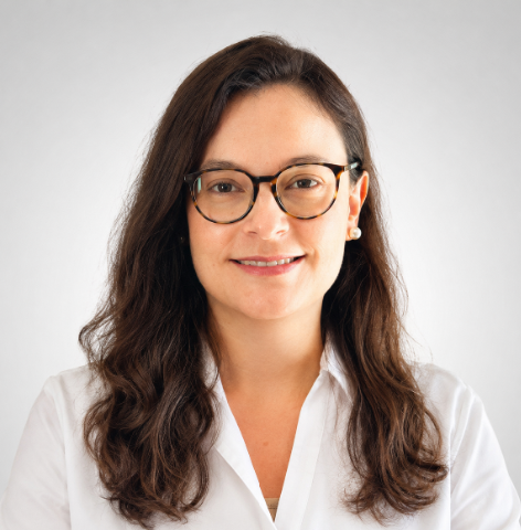 Foto de Dra. Leticia Pereira Freitas - Taubaté